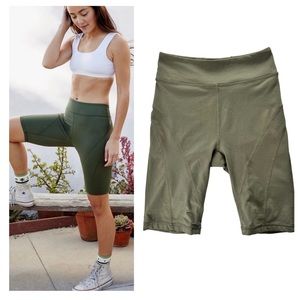 FREE PEOPLE Movement High-Rise Biker Baby Shorts Size XS Moss Green